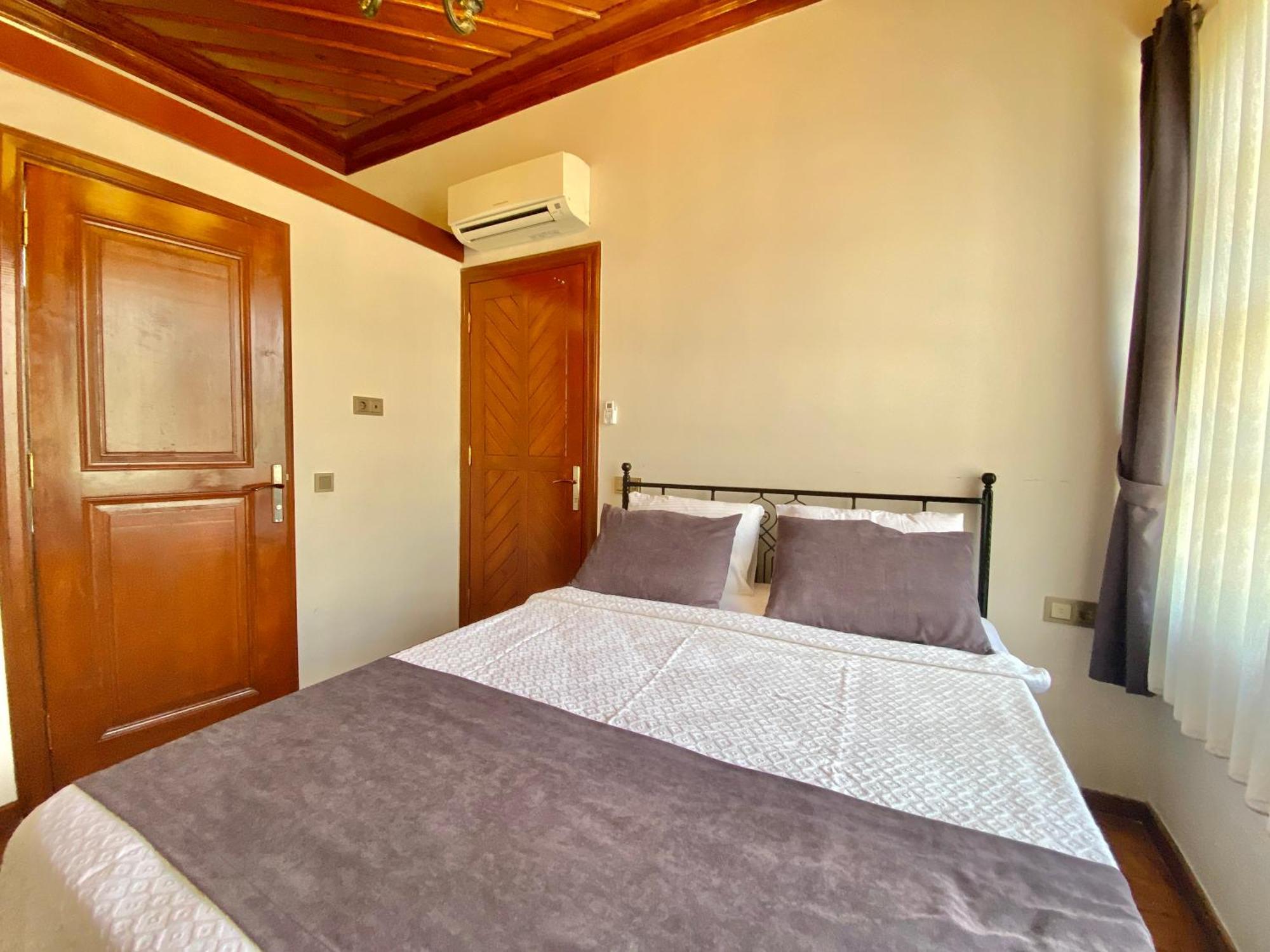 Appartamento Necip Bey Konagi Antalia Esterno foto